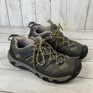 Keen Hiking Shoe, Ankle, Closed Toe